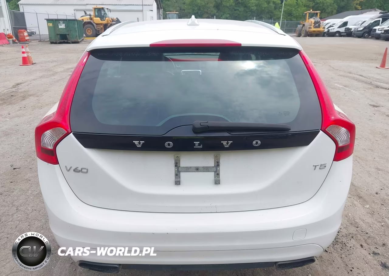 2015 Volvo V60 T5 Premier VIN:YV140MEB5F1200212 - 16