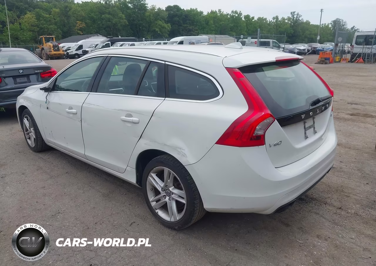 2015 Volvo V60 T5 Premier VIN:YV140MEB5F1200212 - 3