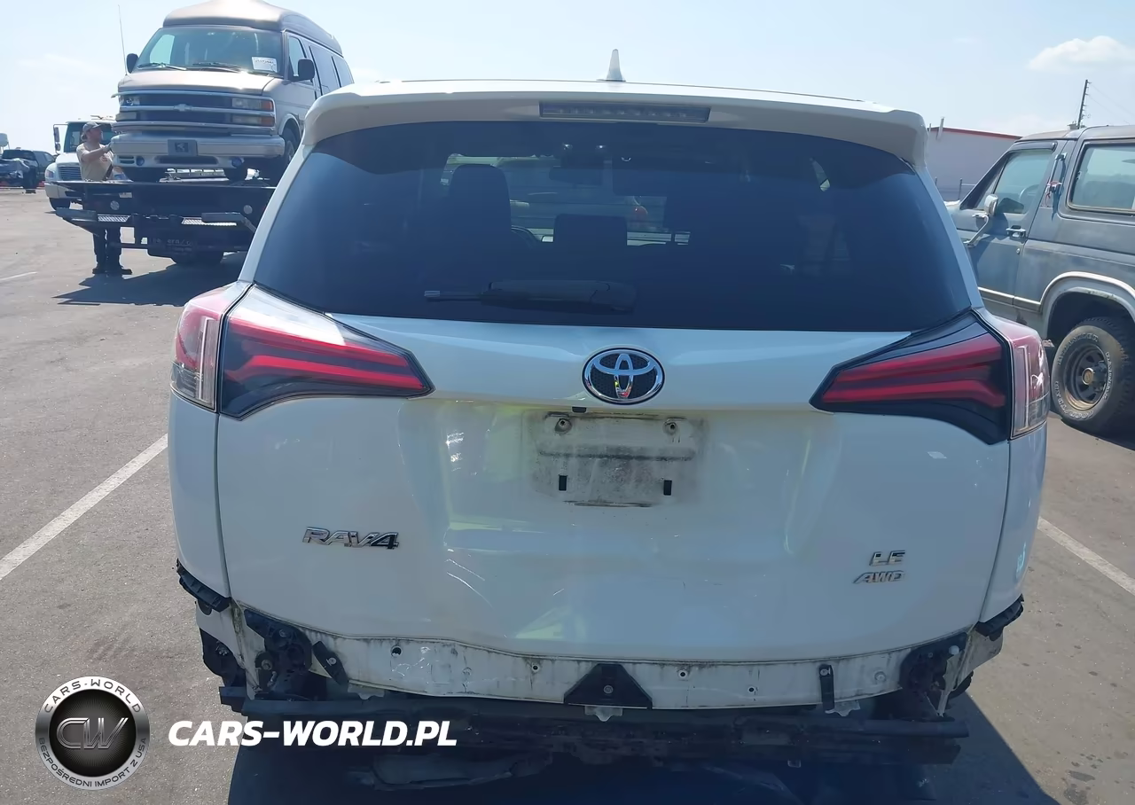 2018 Toyota Rav4 Le VIN:JTMBFREV8JJ728015 - 17