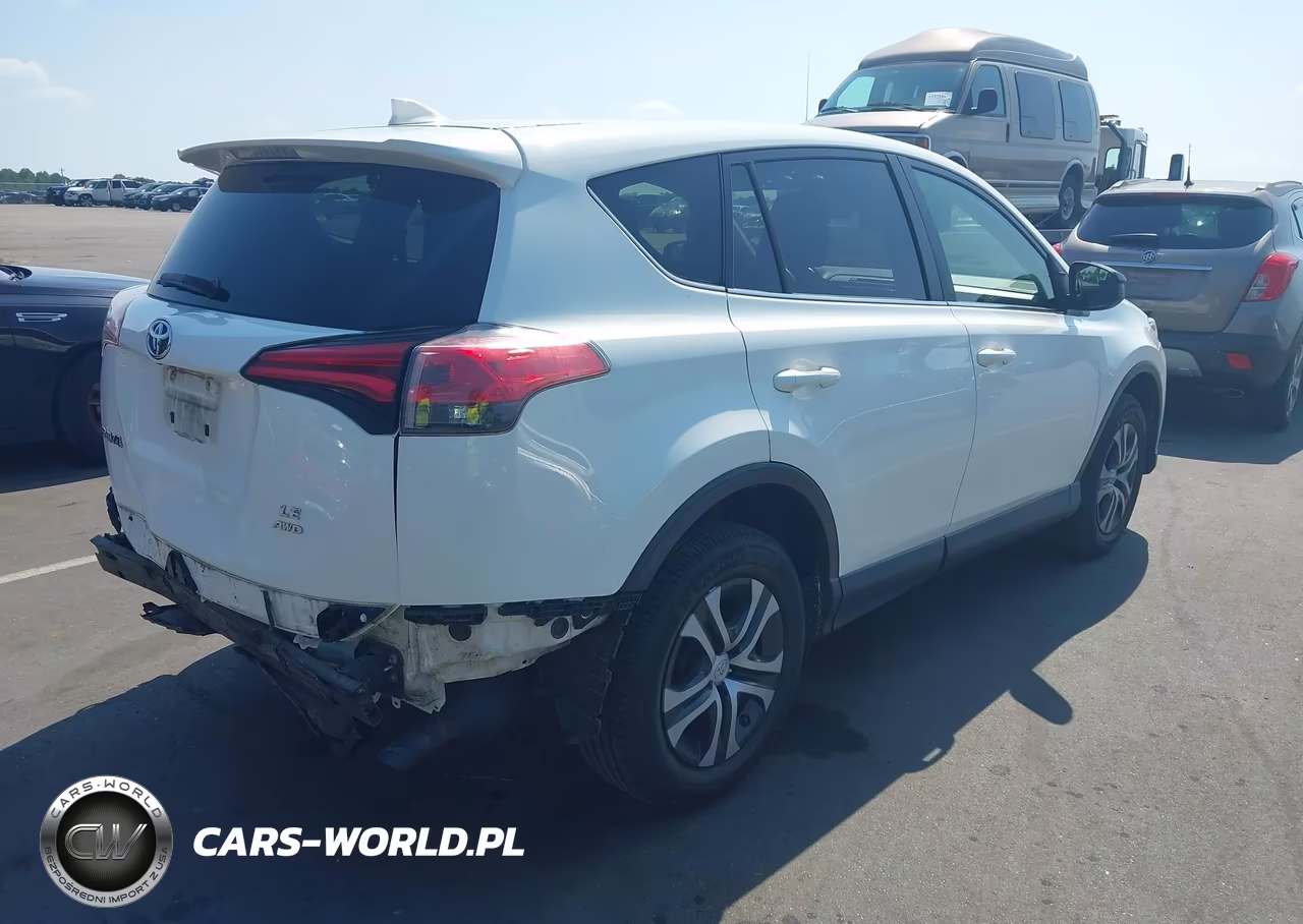 2018 Toyota Rav4 Le VIN:JTMBFREV8JJ728015 - 4