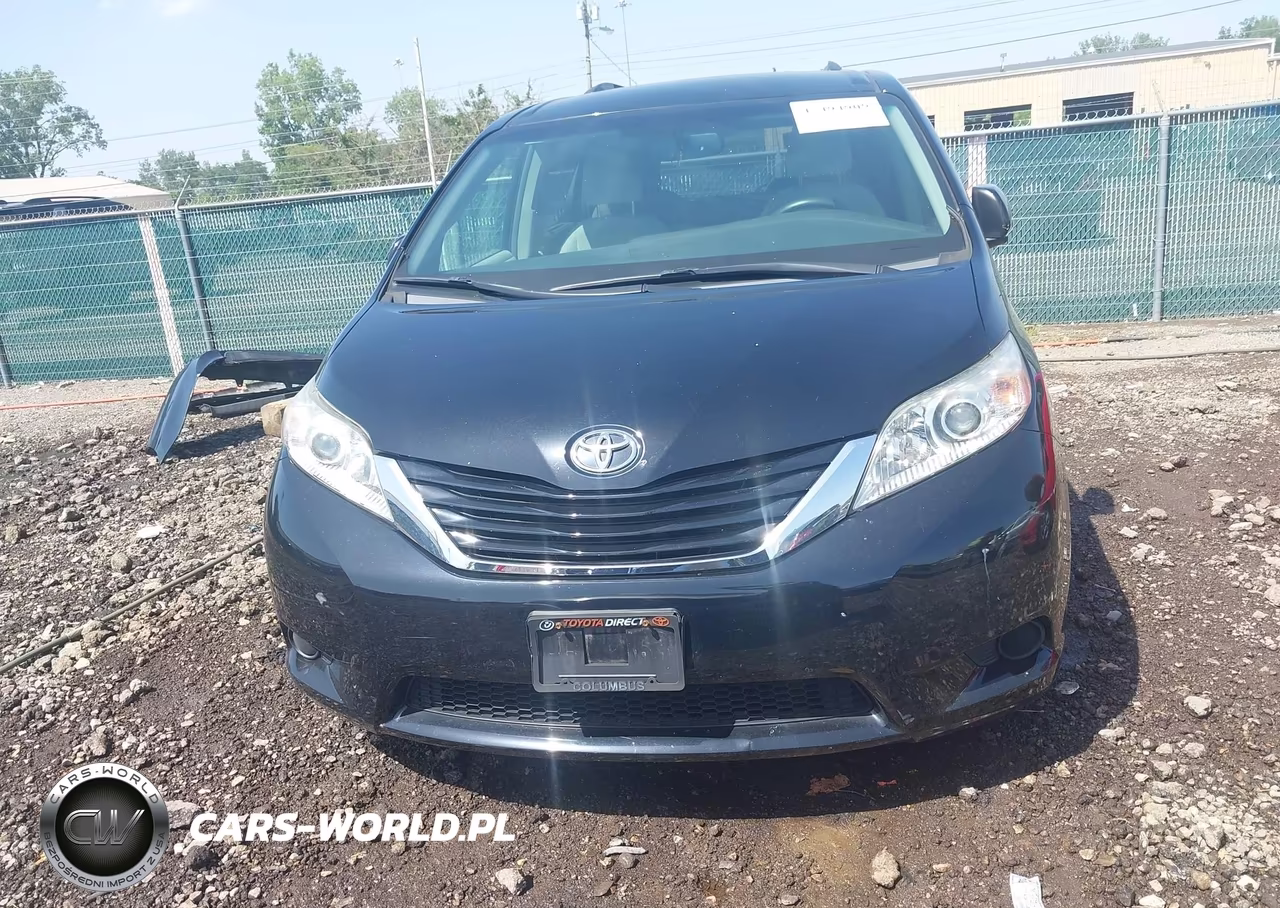 2017 Toyota Sienna Le 8 Passenger VIN:5TDKZ3DC1HS898699 - 13