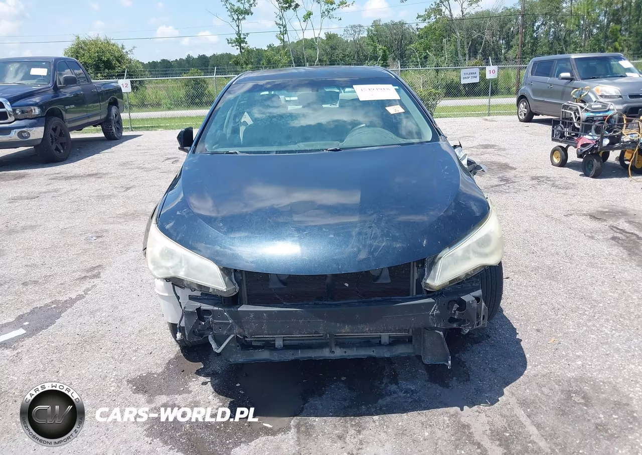 2016 Toyota Camry Le VIN:4T4BF1FK3GR559875 - 12