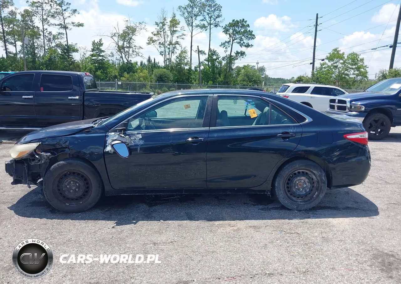 2016 Toyota Camry Le VIN:4T4BF1FK3GR559875 - 14