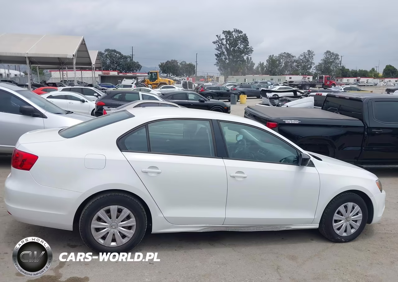 2013 Volkswagen Jetta 2.0L S VIN:3VW2K7AJXDM208731 - 13
