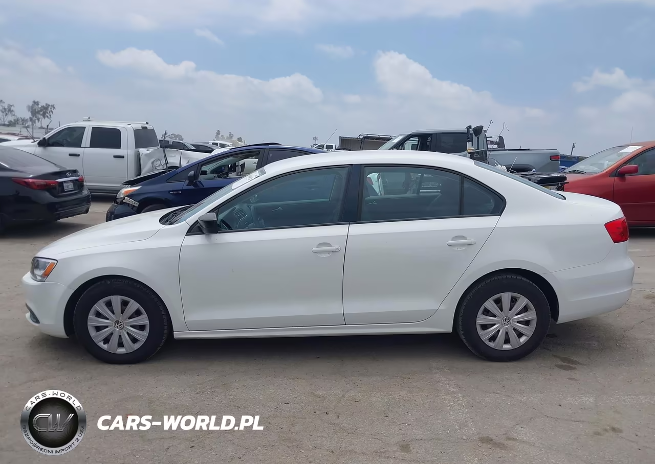 2013 Volkswagen Jetta 2.0L S VIN:3VW2K7AJXDM208731 - 14