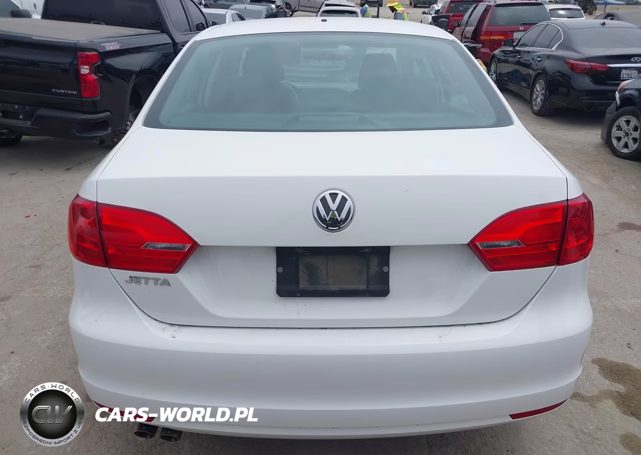 2013 Volkswagen Jetta 2.0L S VIN:3VW2K7AJXDM208731 - 16