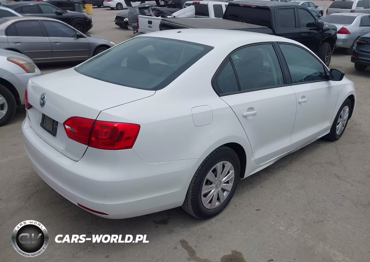 2013 Volkswagen Jetta 2.0L S VIN:3VW2K7AJXDM208731 - 4