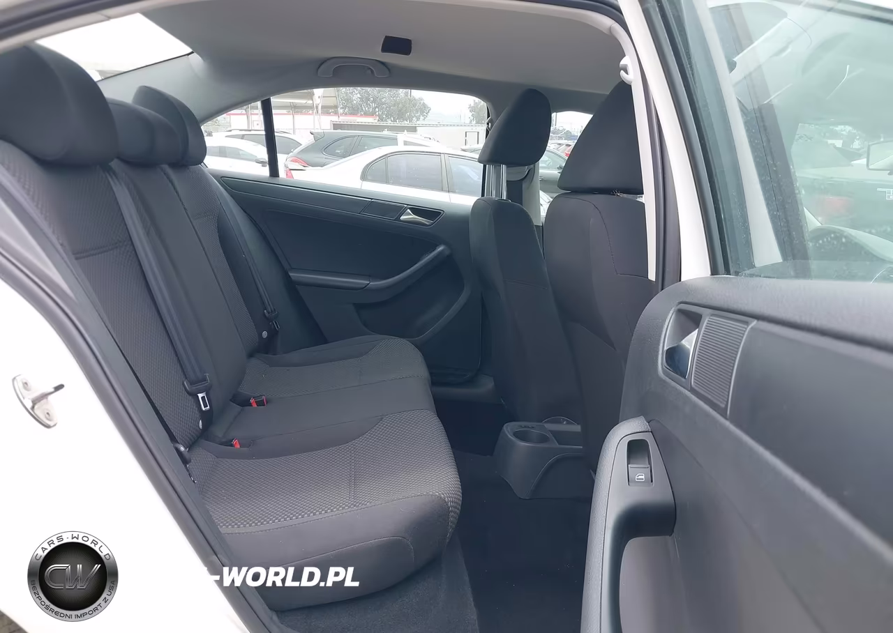 2013 Volkswagen Jetta 2.0L S VIN:3VW2K7AJXDM208731 - 8