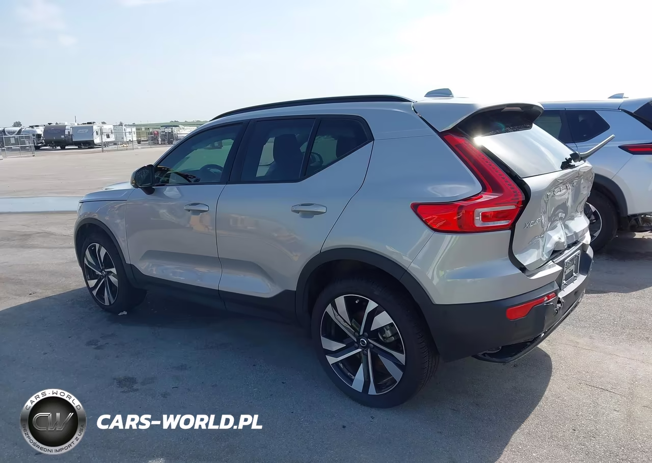 2023 Volvo Xc40 B5 Ultimate Dark Theme VIN:YV4L12UX1P2022761 - 14
