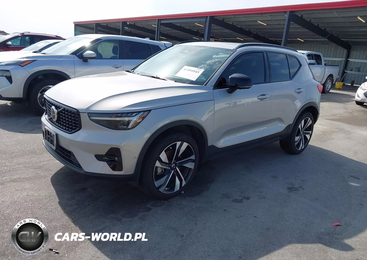 2023 Volvo Xc40 B5 Ultimate Dark Theme VIN:YV4L12UX1P2022761 - 2