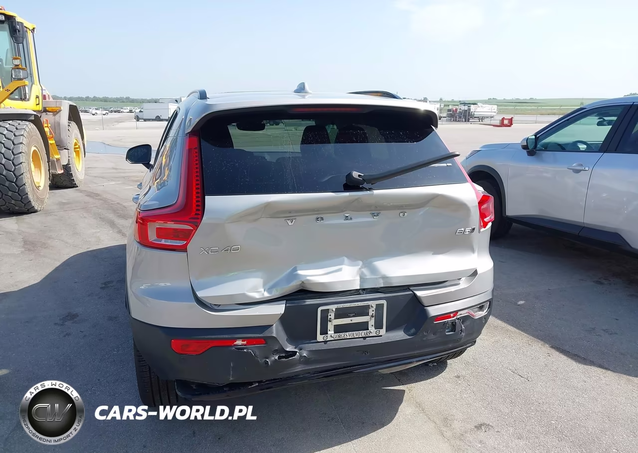 2023 Volvo Xc40 B5 Ultimate Dark Theme VIN:YV4L12UX1P2022761 - 6