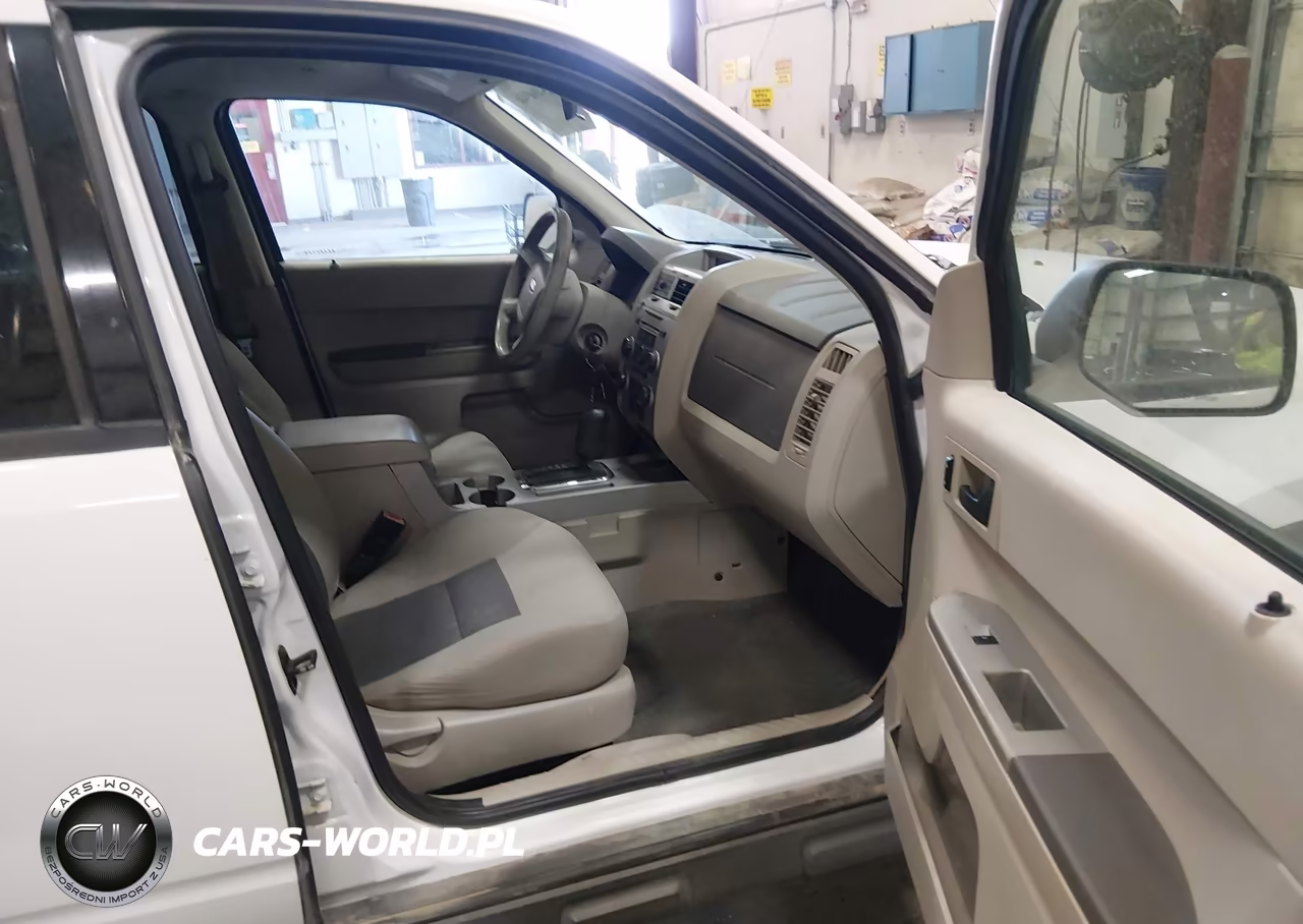2008 Ford Escape Xlt VIN:1FMCU93128KA57547 - 5