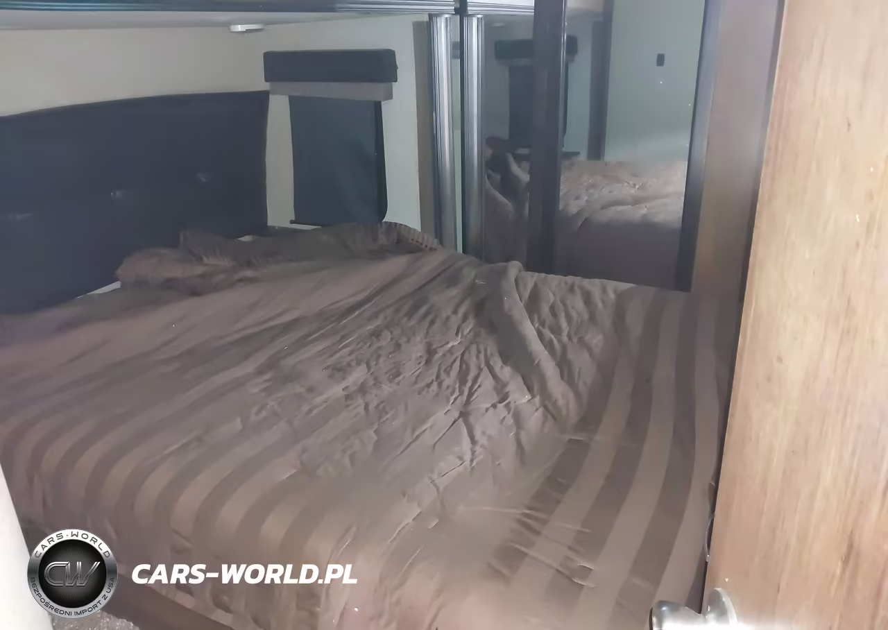 2019 Grand Design Tl VIN:573FR3627K332196 - 6