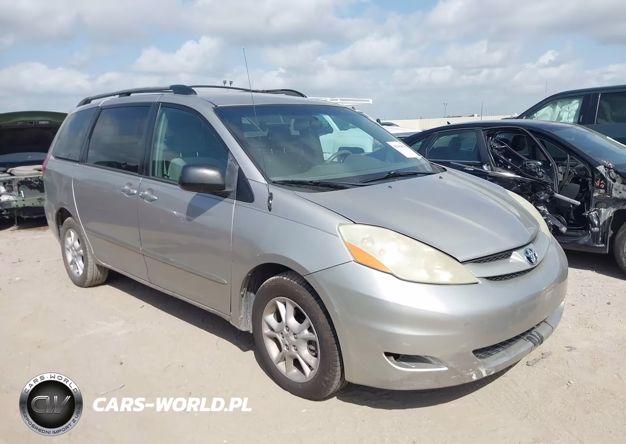2006 Toyota Sienna Le – zdjęcie 1 z 15