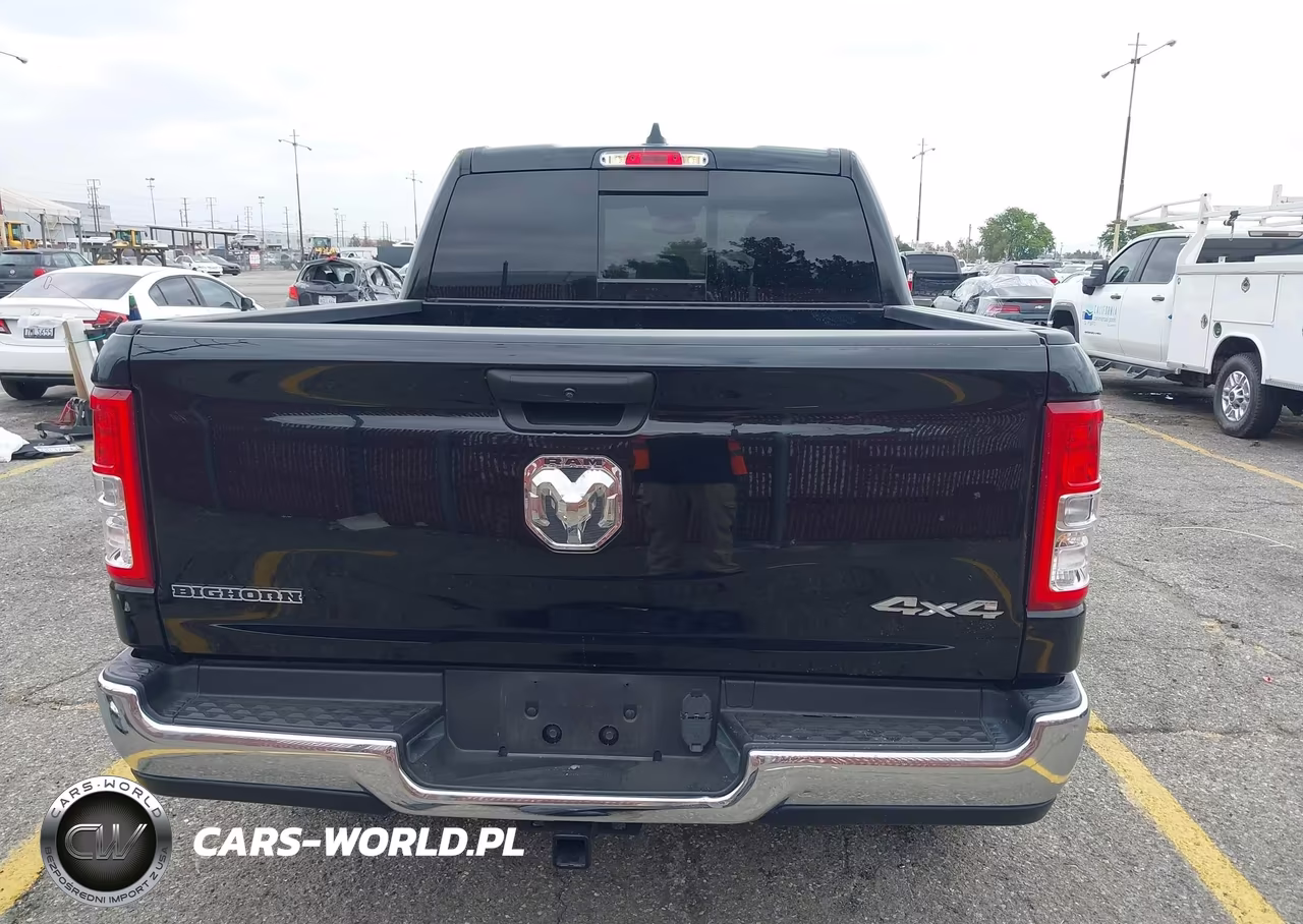 2023 Ram 1500 VIN:1C6RRFFGXPN632383 - 17