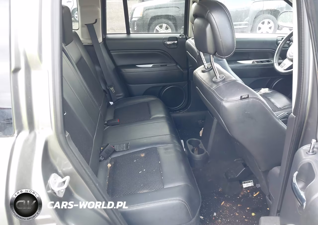 2014 Jeep Compass Latitude VIN:1C4NJCEA3ED604275 - 8