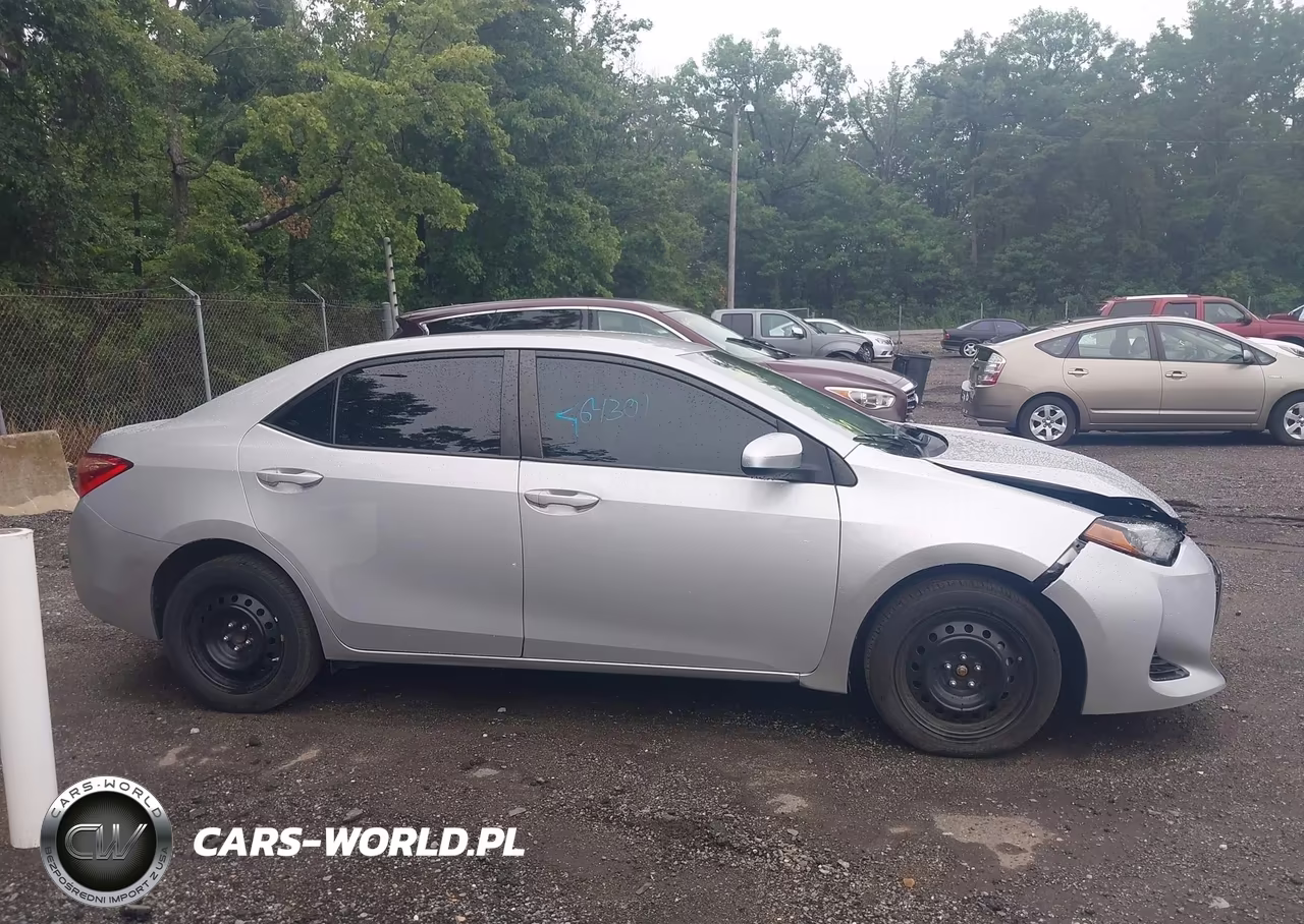 2019 Toyota Corolla Le VIN:2T1BURHEXKC213984 - 13