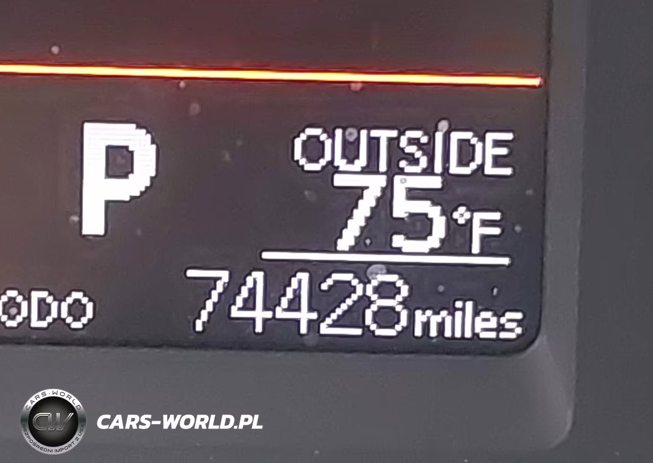 2019 Toyota Corolla Le VIN:2T1BURHEXKC213984 - 15