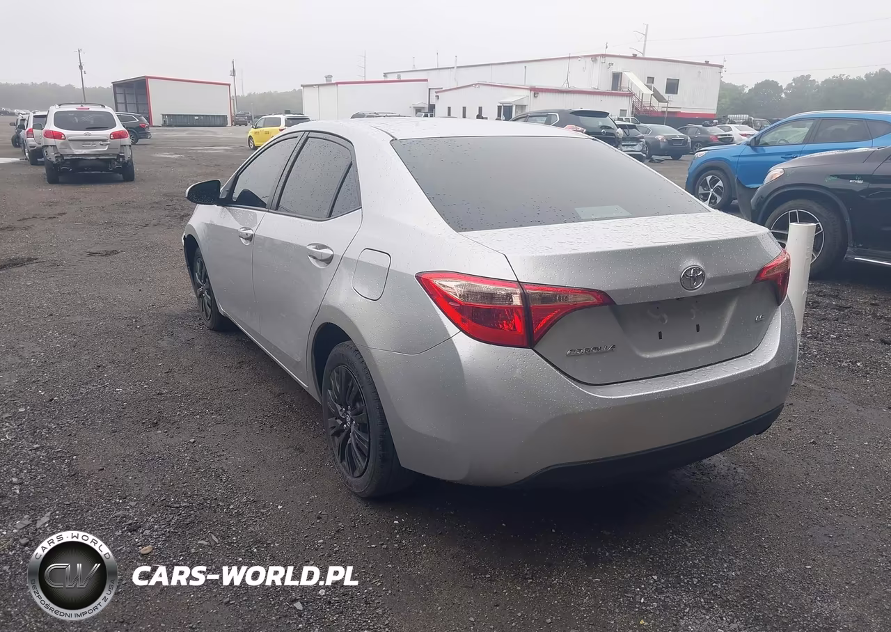 2019 Toyota Corolla Le VIN:2T1BURHEXKC213984 - 3