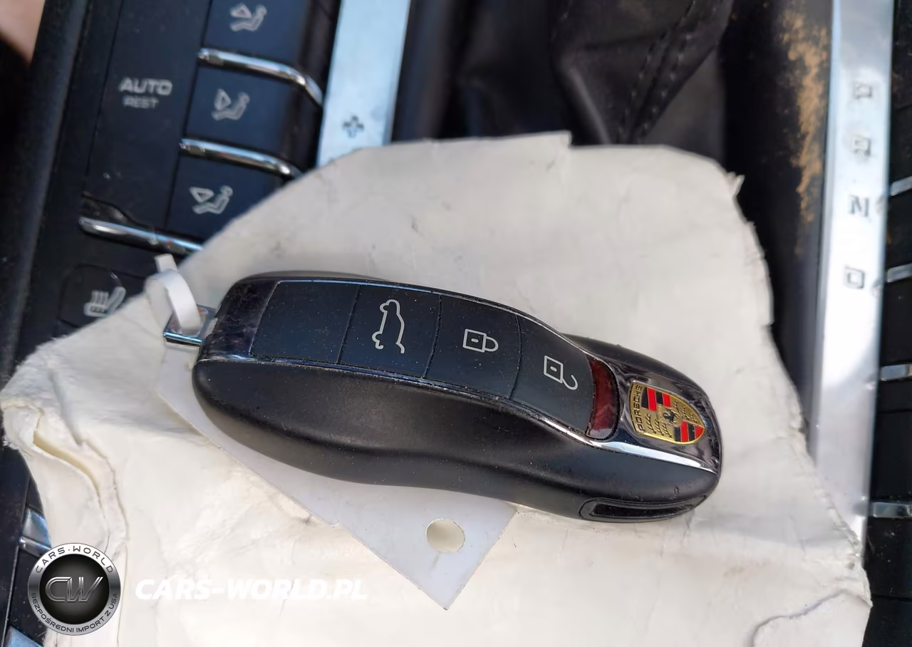2020 Porsche Macan VIN:WP1AA2A55LLB09479 - 11