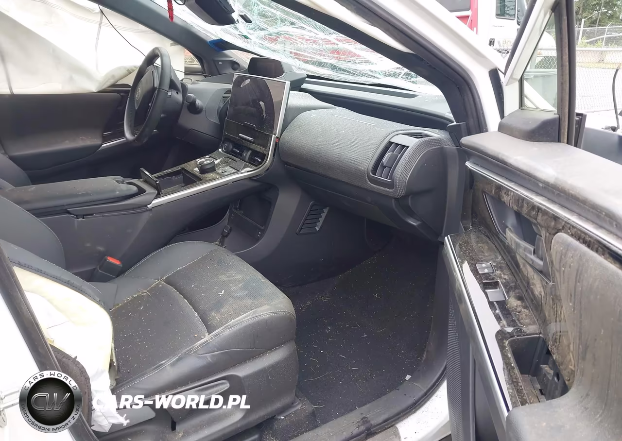 2024 Toyota Bz4X Limited VIN:JTMABACAXRA072873 - 5