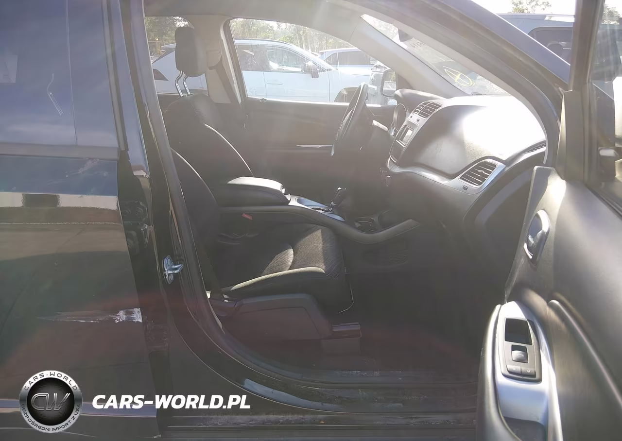 2020 Dodge Journey Se Value VIN:3C4PDCAB0LT180043 - 5