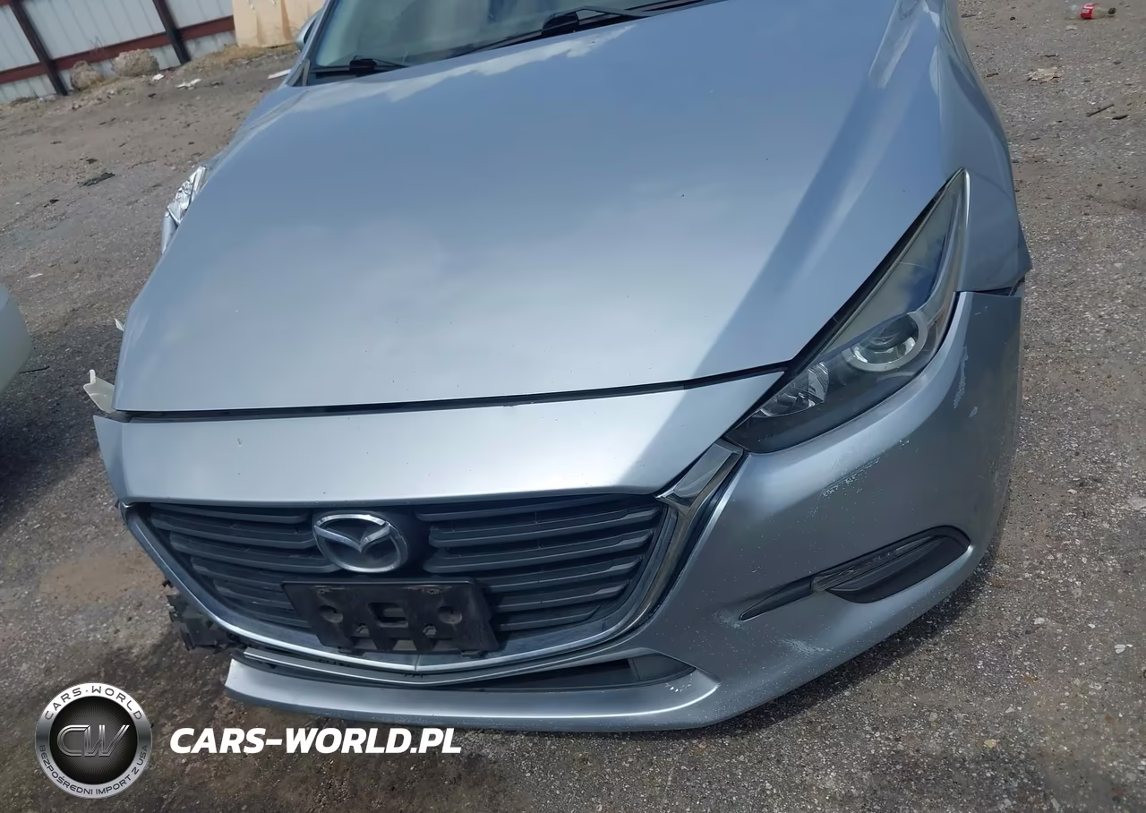 2018 Mazda Mazda3 Touring VIN:3MZBN1V32JM180015 - 12