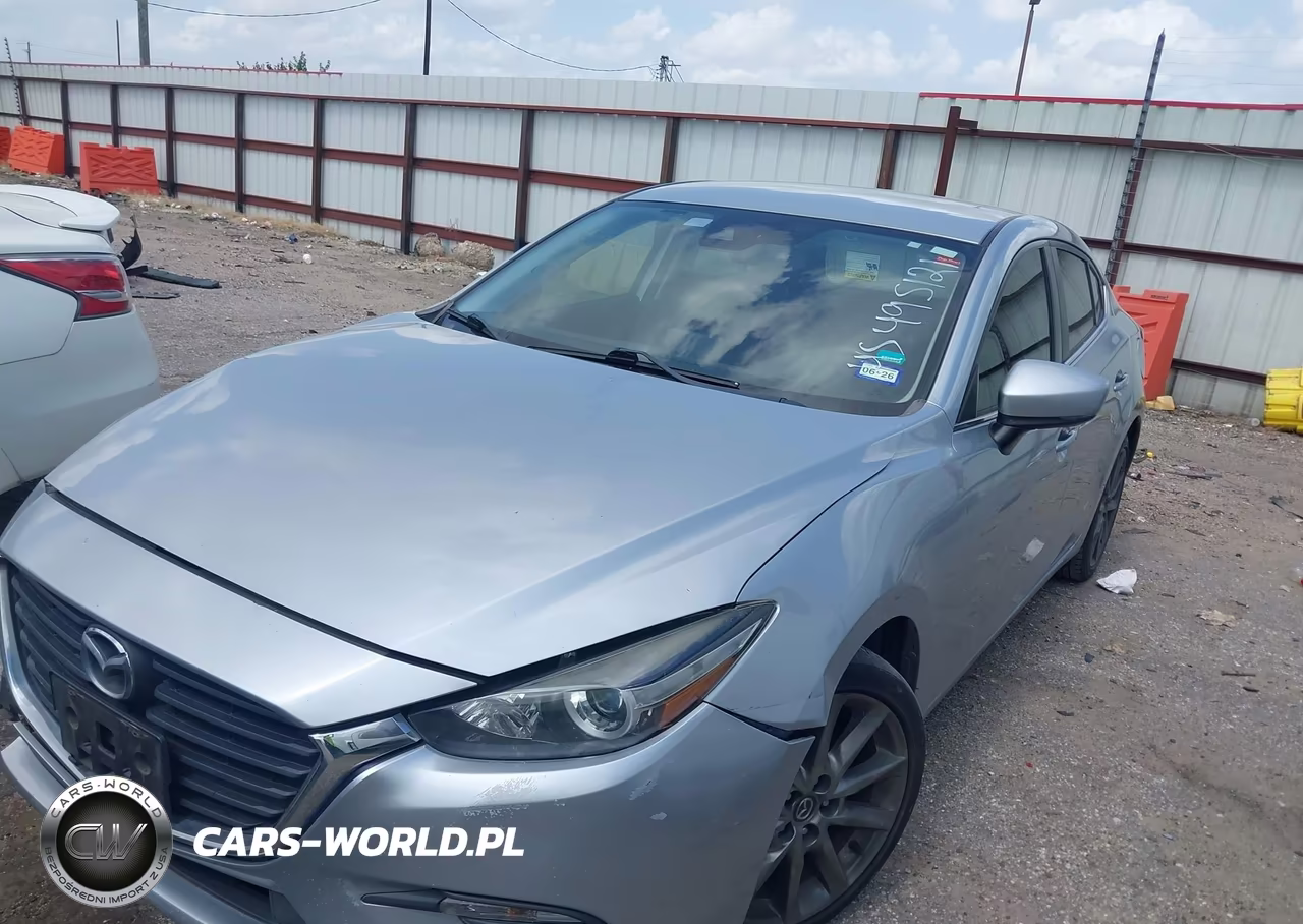 2018 Mazda Mazda3 Touring VIN:3MZBN1V32JM180015 - 2