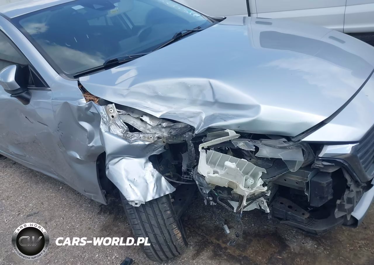 2018 Mazda Mazda3 Touring VIN:3MZBN1V32JM180015 - 6