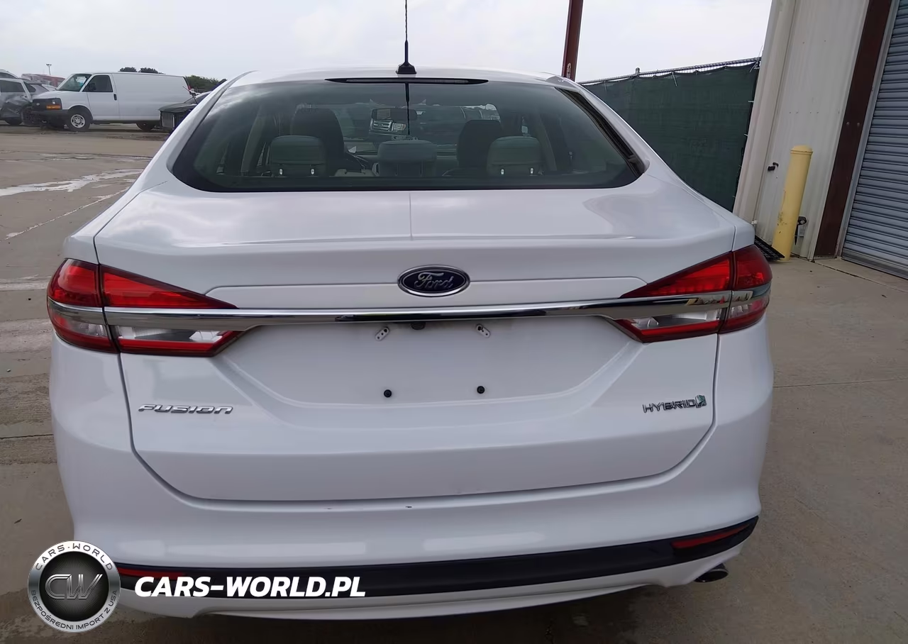 2018 Ford Fusion Hybrid S VIN:3FA6P0UUXJR243616 - 19