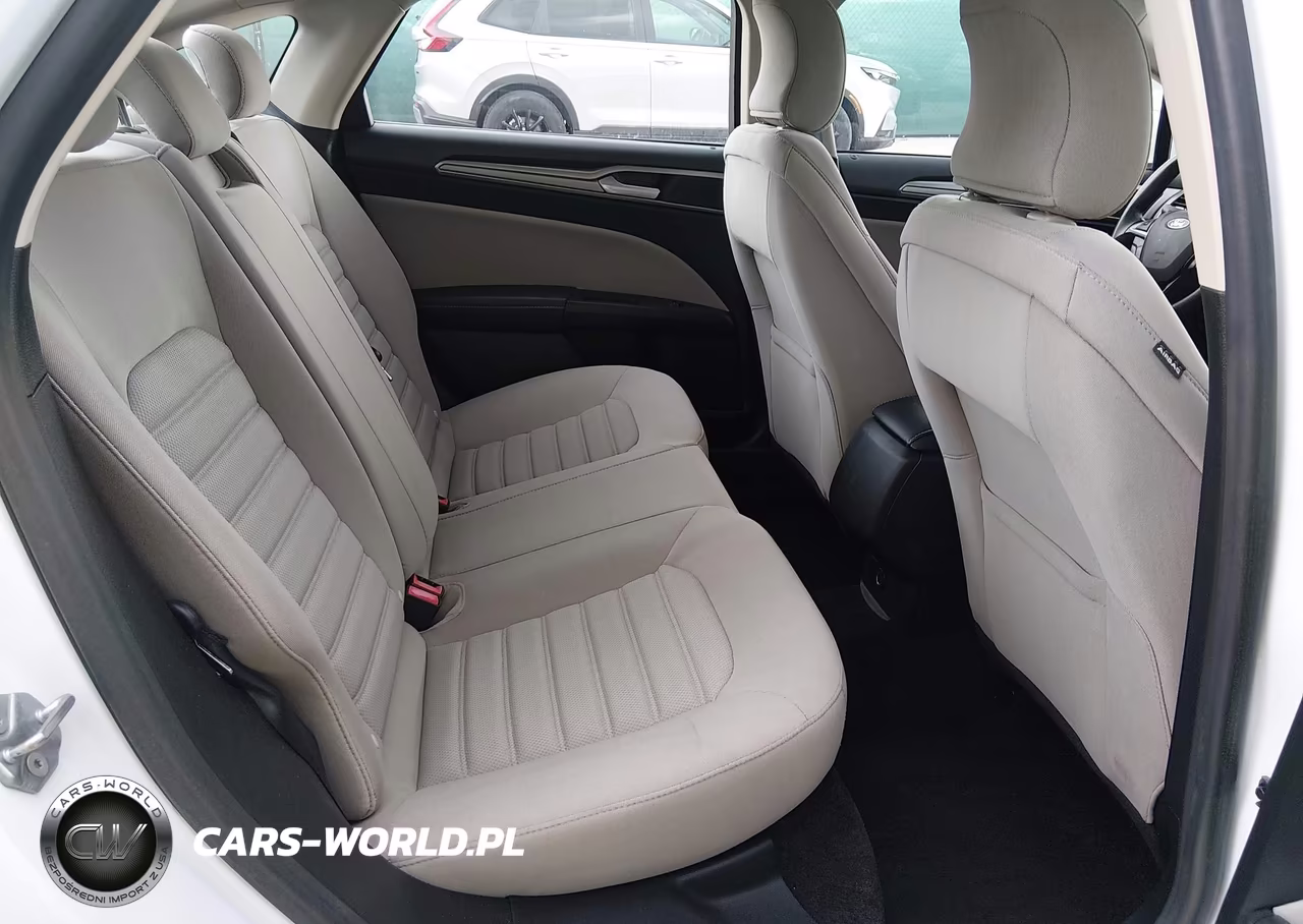 2018 Ford Fusion Hybrid S VIN:3FA6P0UUXJR243616 - 8
