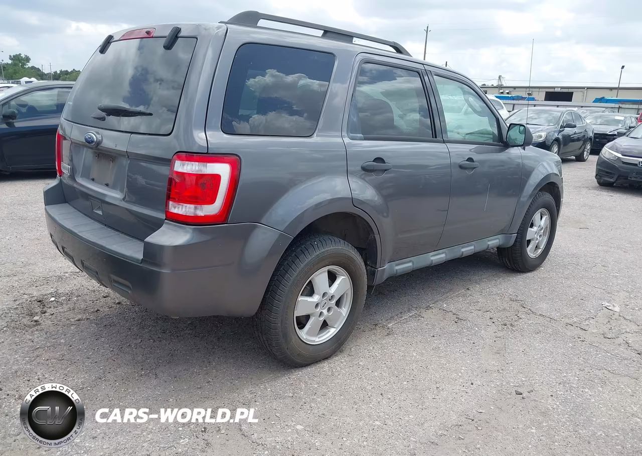 2011 Ford Escape Xlt VIN:1FMCU0D74BKB23750 - 4