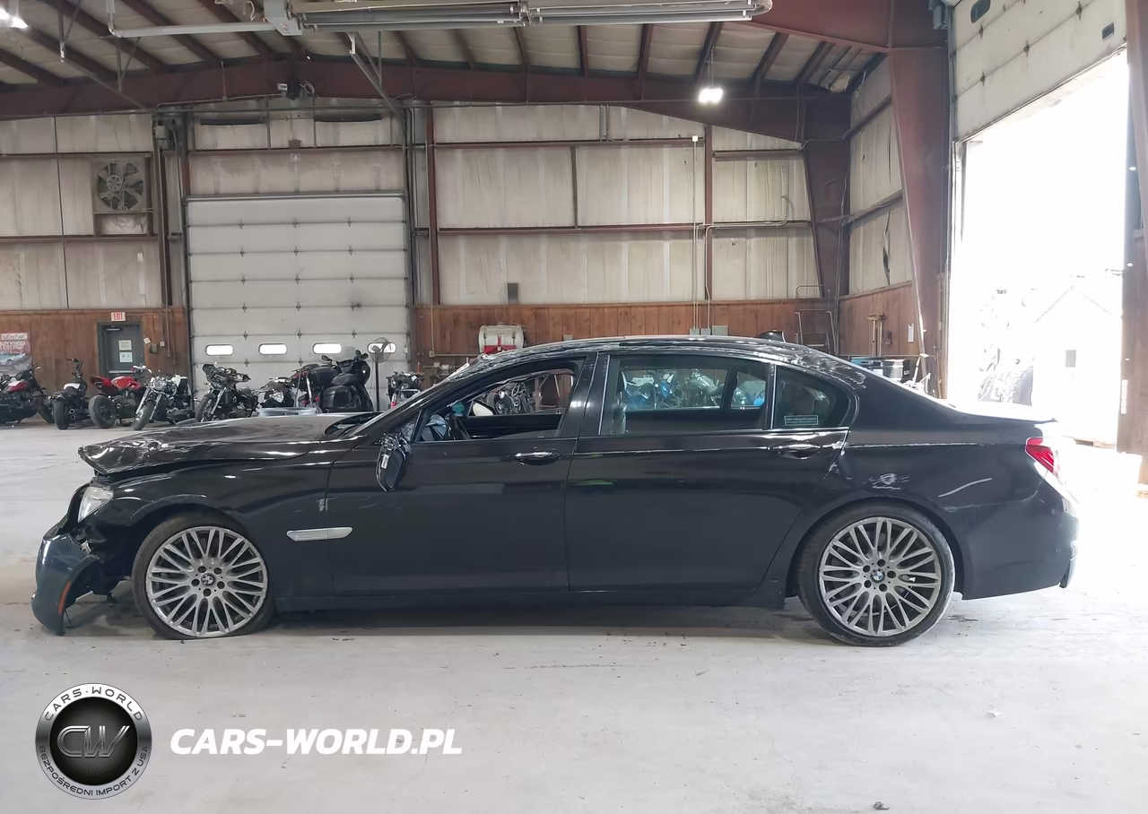 2015 BMW 750Li xDrive VIN:WBAYF8C51FD654673 - 13