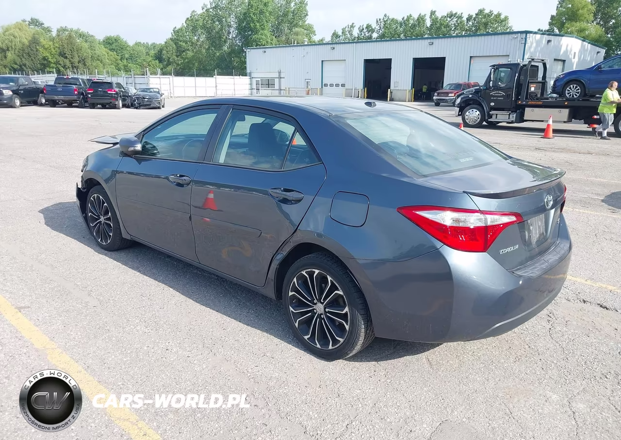 2015 Toyota Corolla S Plus VIN:2T1BURHE5FC434592 - 3