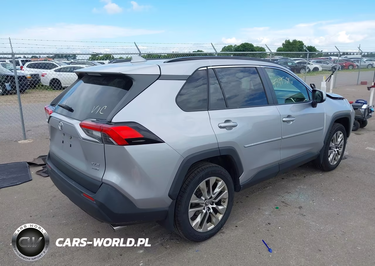 2019 Toyota Rav4 Xle Premium VIN:JTMA1RFV1KD015479 - 4