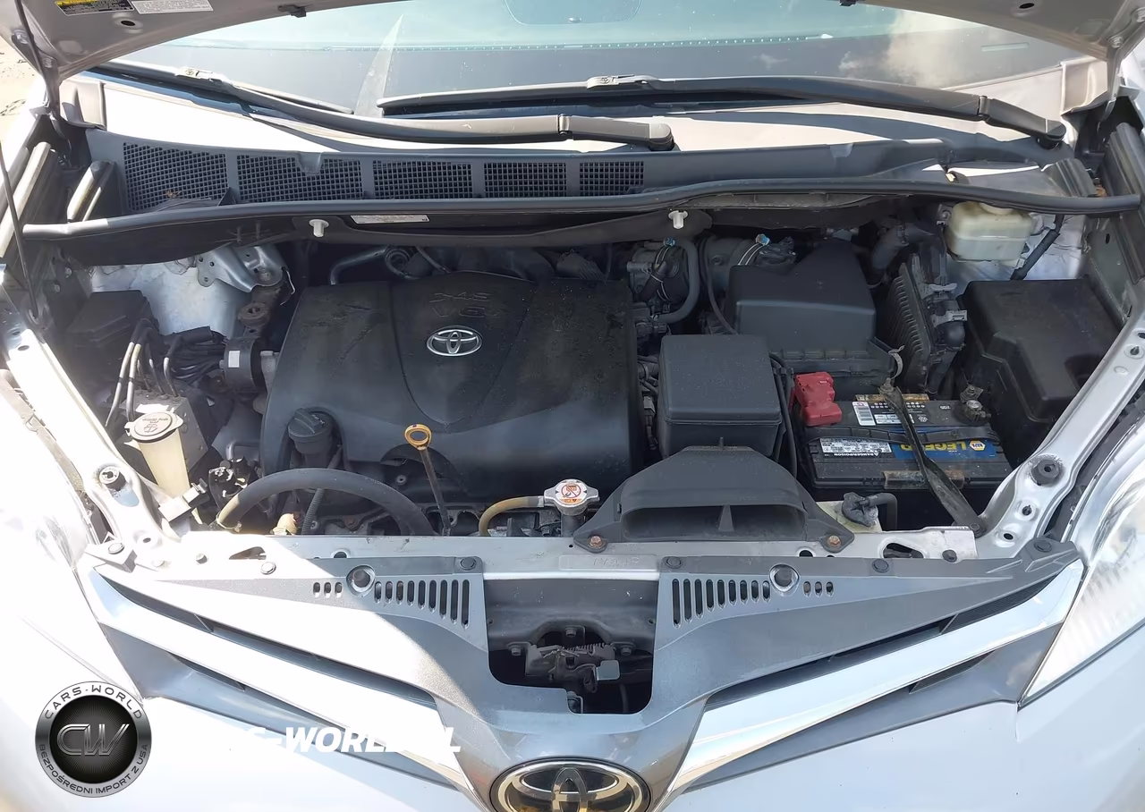 2018 Toyota Sienna Xle Premium 7 Passenger VIN:5TDDZ3DC3JS207476 - 10