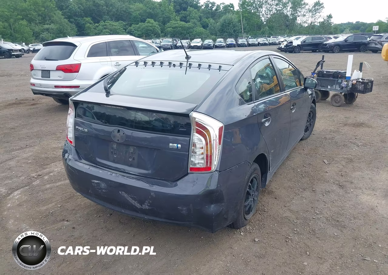2012 Toyota Prius Two VIN:JTDKN3DU2C5468005 - 17