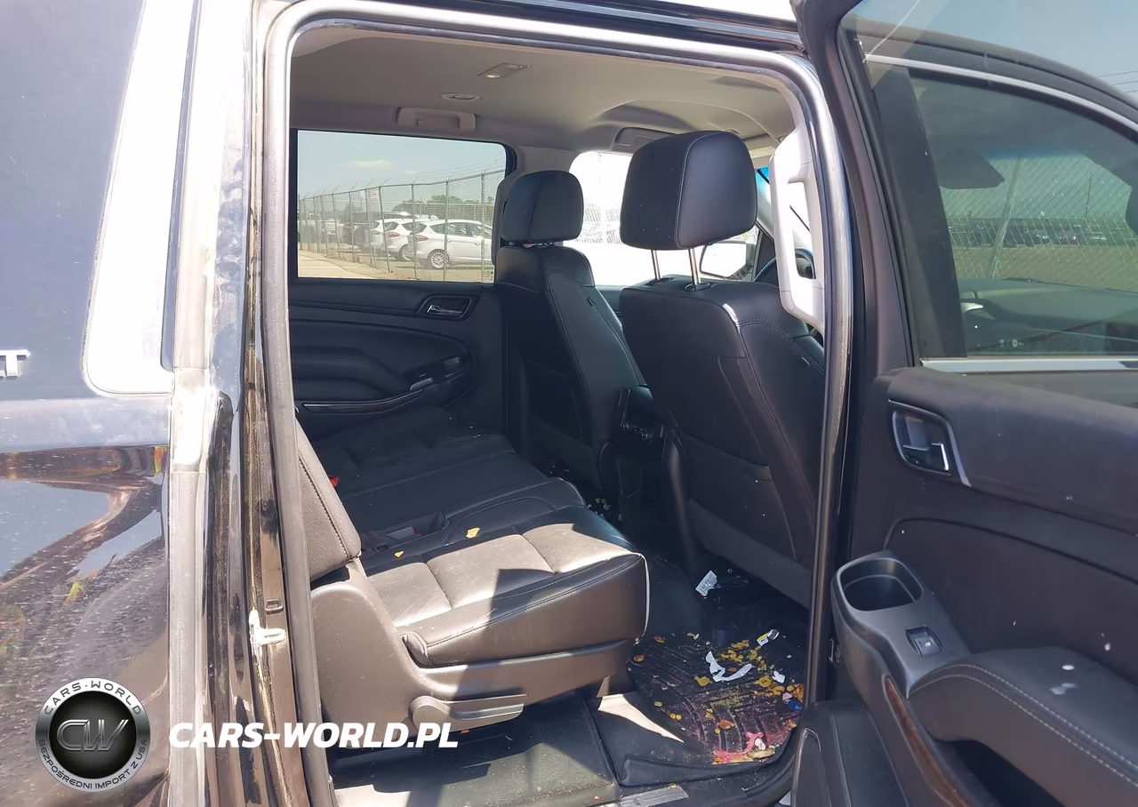 2018 Chevrolet Suburban Lt VIN:1GNSKHKC4JR227074 - 8