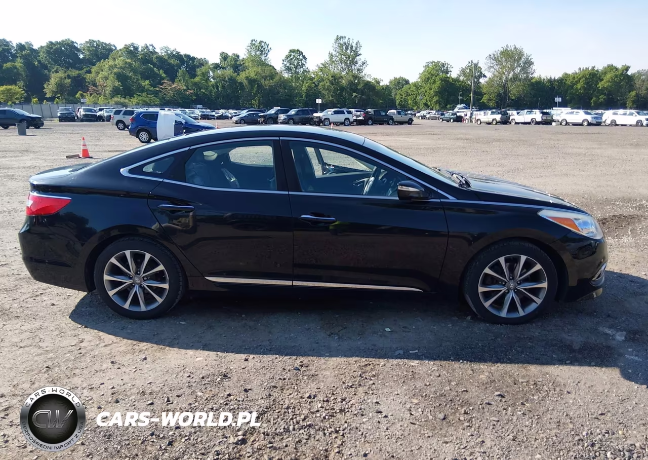 2017 Hyundai Azera VIN:KMHFG4JG2HA577493 - 13