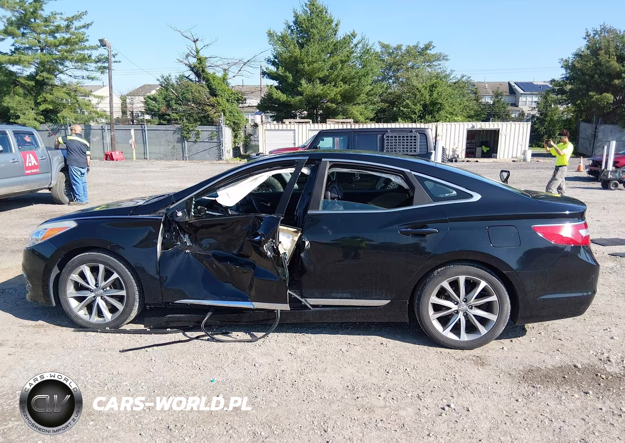 2017 Hyundai Azera VIN:KMHFG4JG2HA577493 - 14
