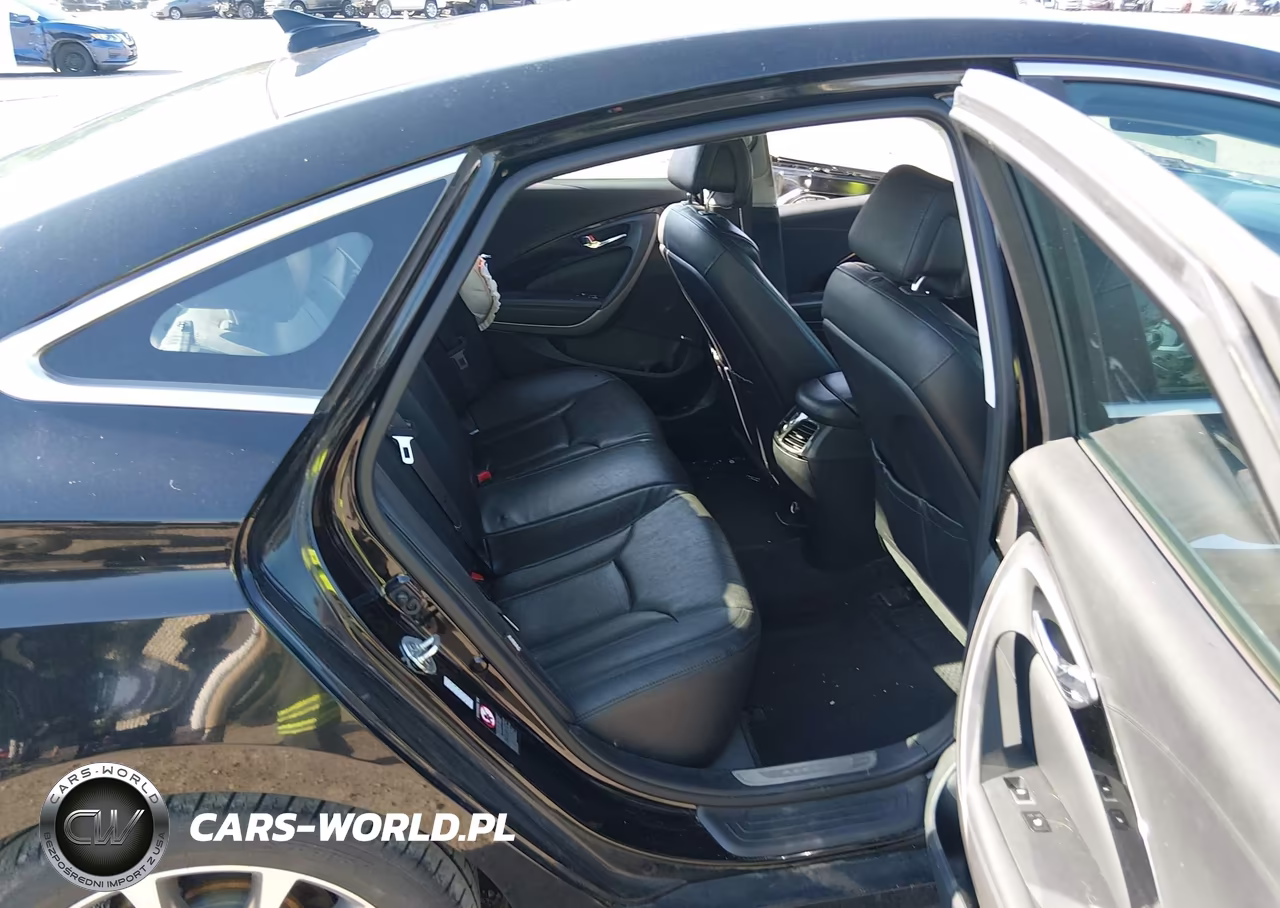 2017 Hyundai Azera VIN:KMHFG4JG2HA577493 - 8