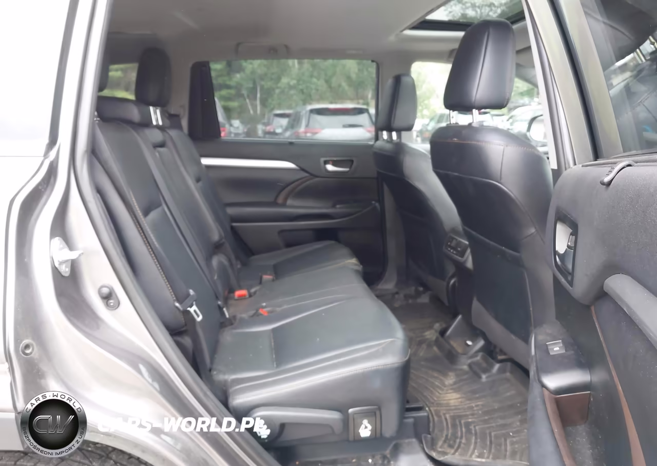 2019 Toyota Highlander Xle VIN:5TDJZRFH4KS626937 - 8