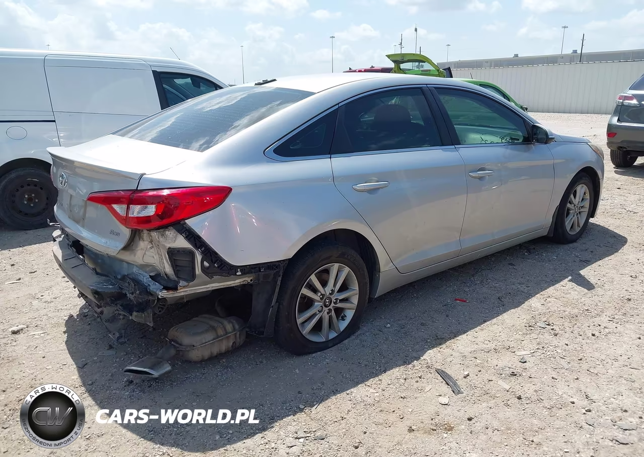 2016 Hyundai Sonata Eco VIN:5NPE24AA3GH422758 - 4