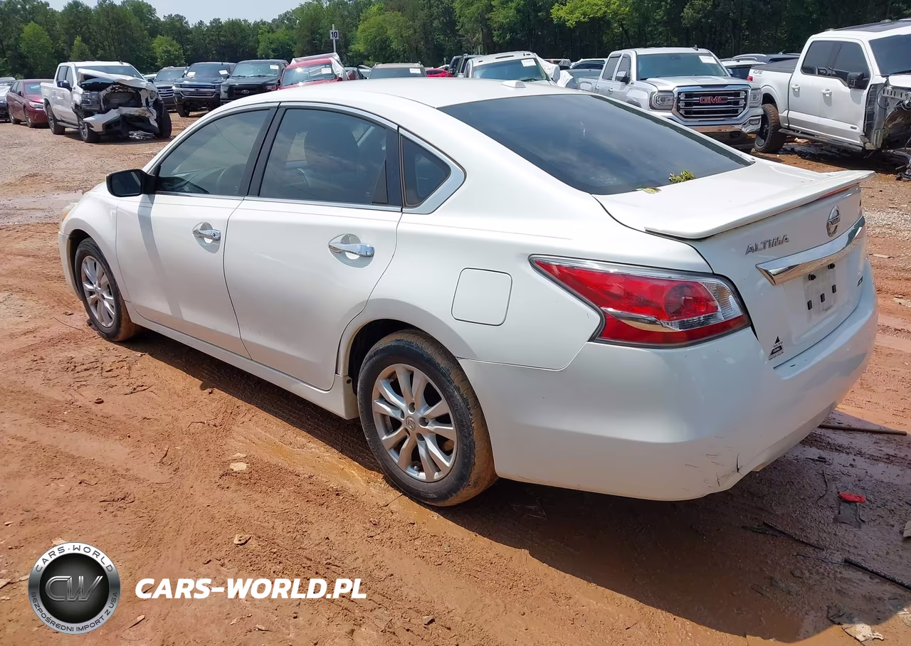 2014 Nissan Altima 2.5 S VIN:1N4AL3AP9EN340496 - 3