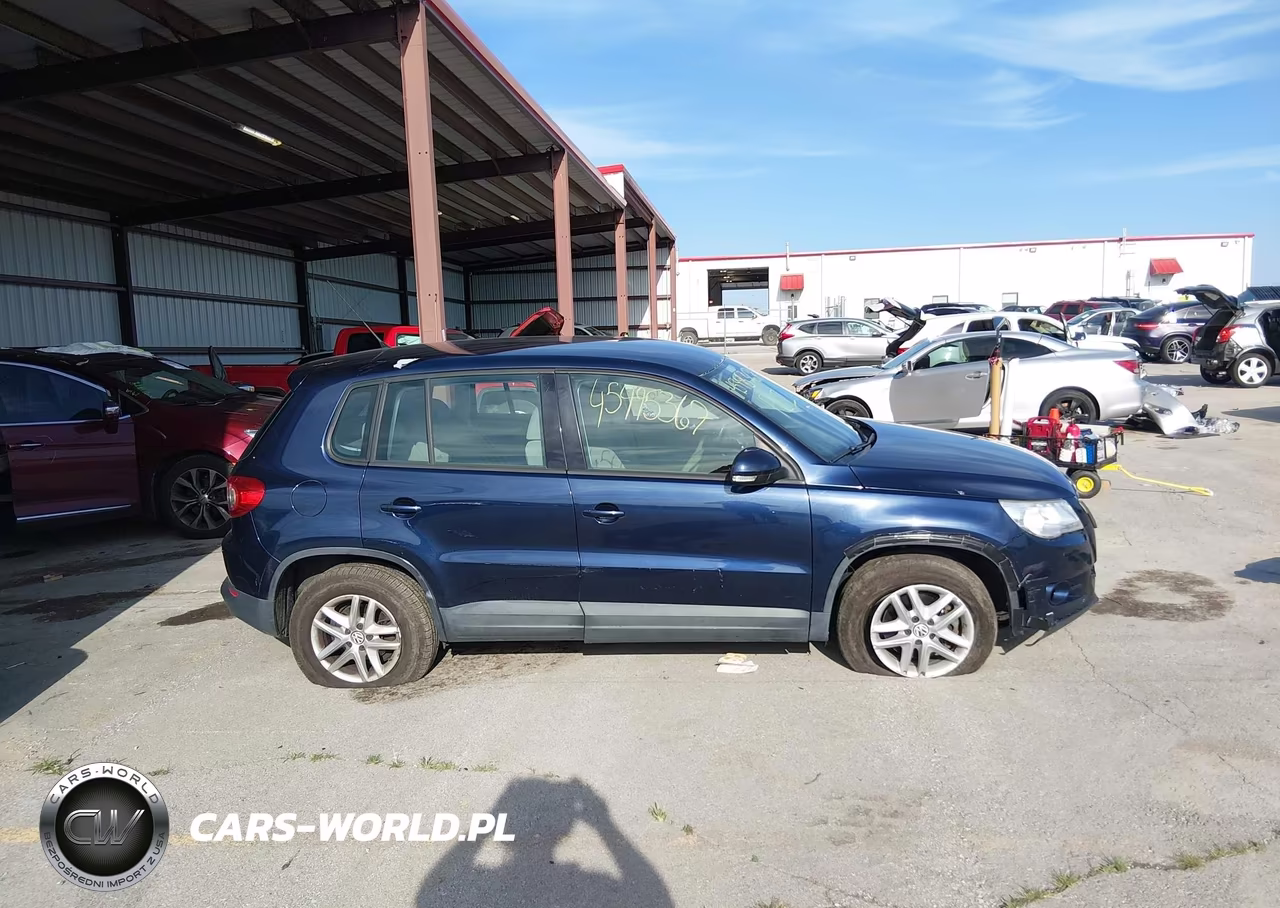 2011 Volkswagen Tiguan S VIN:WVGBV7AXXBW536125 - 13