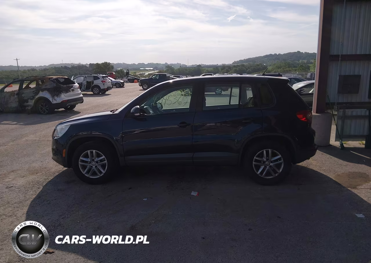 2011 Volkswagen Tiguan S VIN:WVGBV7AXXBW536125 - 14
