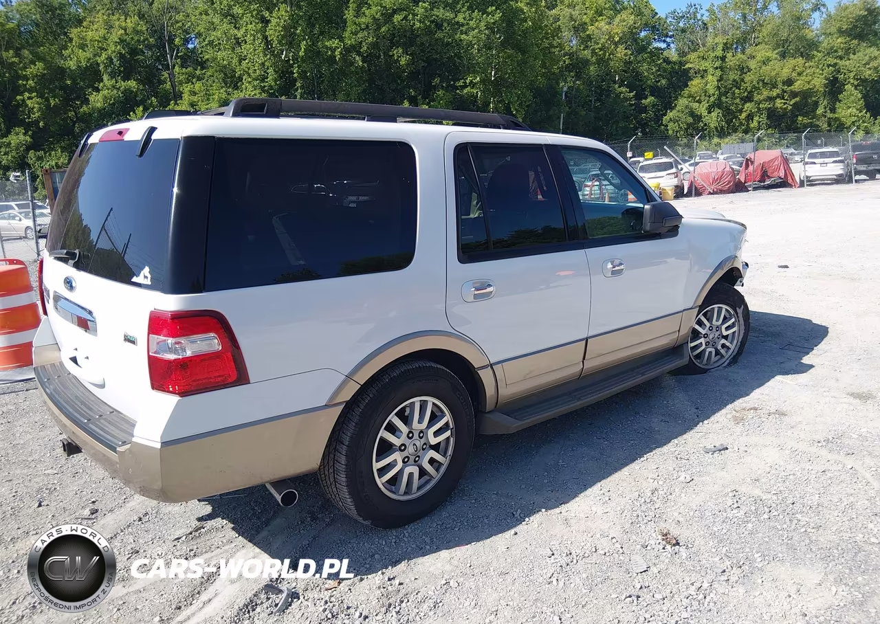 2014 Ford Expedition Xlt VIN:1FMJU1J5XEEF36324 - 4