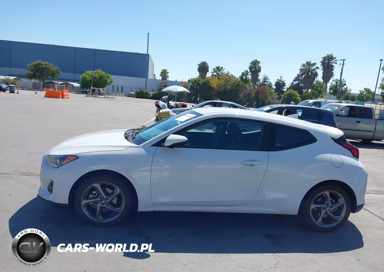 2020 Hyundai Veloster 2.0 VIN:KMHTG6AFXLU026841 - 14