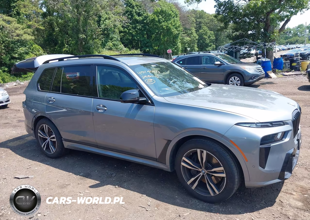 2025 BMW X7 M60I VIN:5UX33EM09S9W51152 - 13