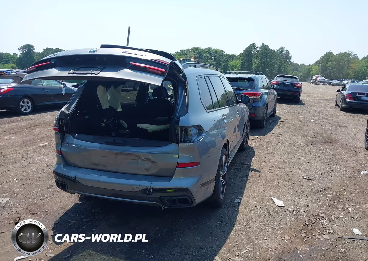 2025 BMW X7 M60I VIN:5UX33EM09S9W51152 - 4